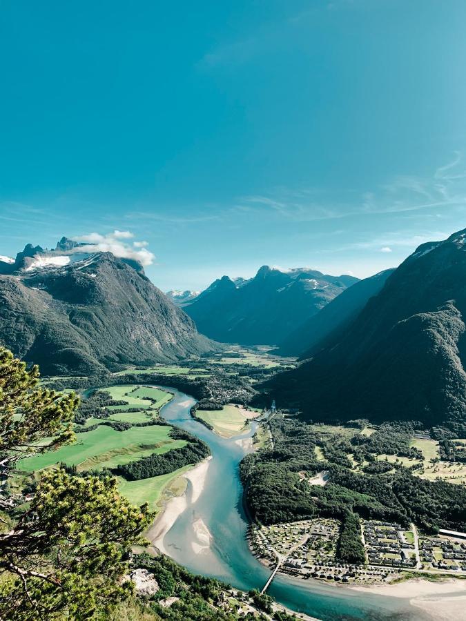 Andalsnes Hytteutleie Esterno foto